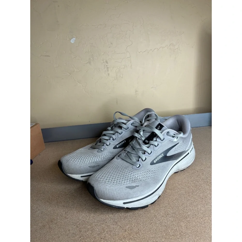 Brooks Ghost 15 Mens Running Shoes Grey Black 1103931D098 Size 8.5 Medium D